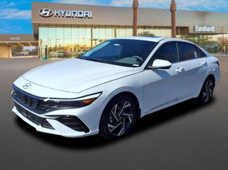Used 2025 Hyundai Elantra SEL video 1