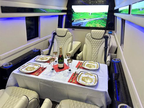 Used 2020 Mercedes-Benz Sprinter 3500 image 34