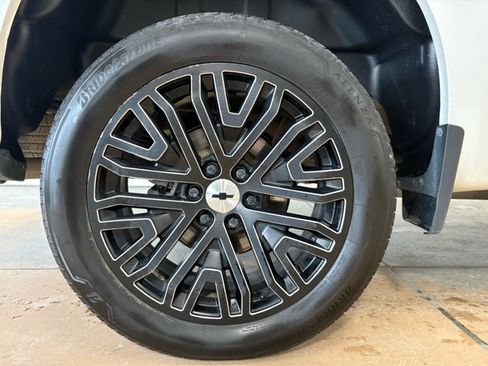 Used 2021 Chevrolet Silverado 1500 RST image 10