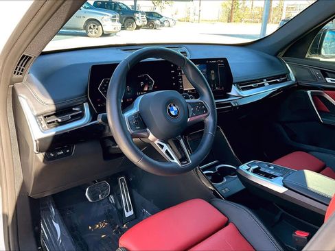 Used 2025 BMW X1 xDrive28i w/ M Sport Package image 18