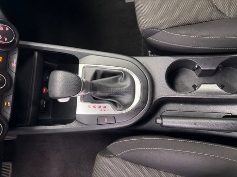 Used 2024 Kia Forte LXS FWD image 28