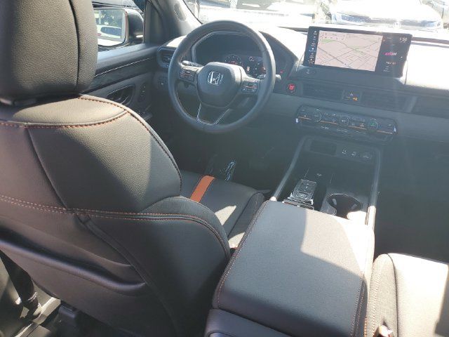 Certified 2026 Honda Passport TrailSport image 11