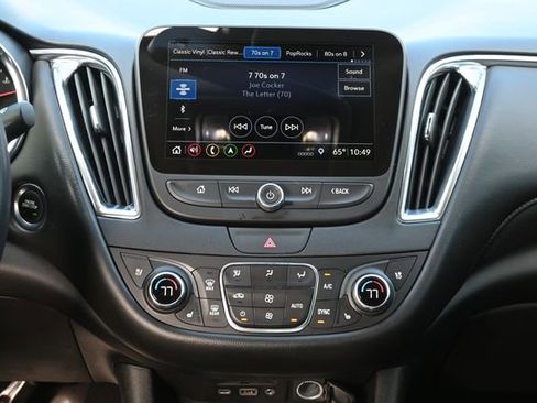 Used 2019 Chevrolet Malibu Premier w/ Sun and Wheel Package image 17