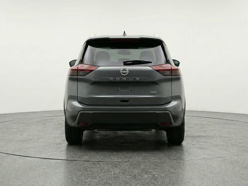 Used 2025 Nissan Rogue SV image 7