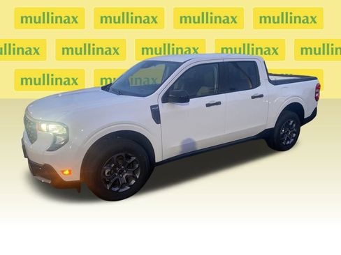 New 2025 Ford Maverick XLT w/ XLT Luxury Package image 9