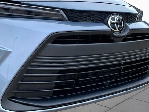 Used 2026 Toyota Corolla LE w/ LE Premium Package FWD image 28
