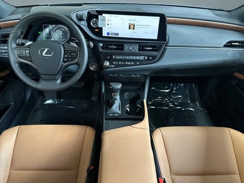 Certified 2025 Lexus ES 300h w/ Premium Package FWD image 27