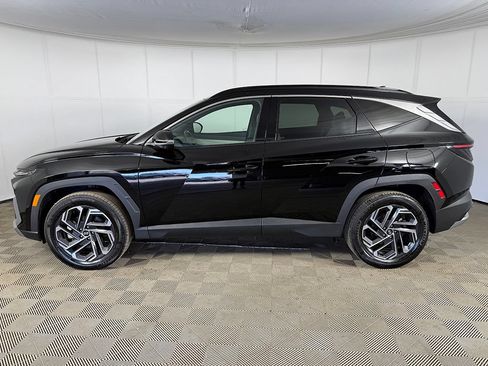 Used 2026 Hyundai Tucson Limited AWD/4WD image 18