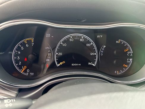 Used 2018 Jeep Grand Cherokee Overland AWD/4WD image 34
