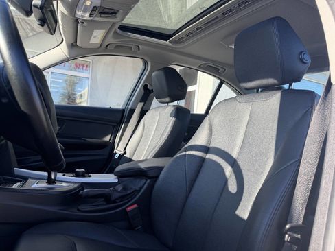 Used 2014 BMW 320i xDrive Sedan image 17