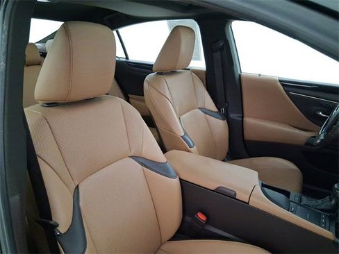 Used 2021 Lexus ES 350 w/ Premium Package image 14