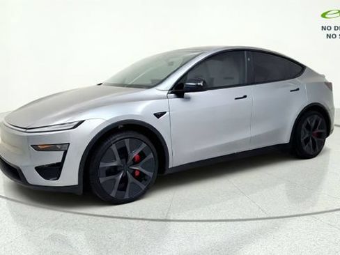 Used 2026 Tesla Model Y Performance AWD/4WD image 4