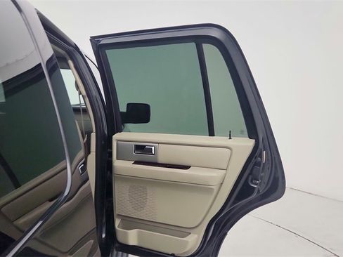 Used 2010 Ford Expedition Limited image 29