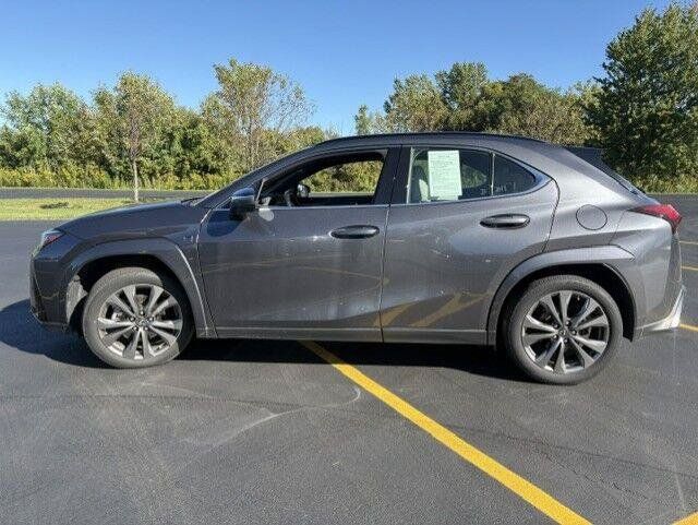 Used 2024 Lexus UX 250h F Sport AWD/4WD image 7
