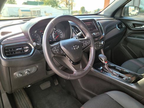 Used 2022 Chevrolet Equinox RS image 9