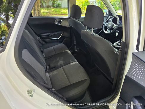Used 2021 Kia Soul LX FWD image 31