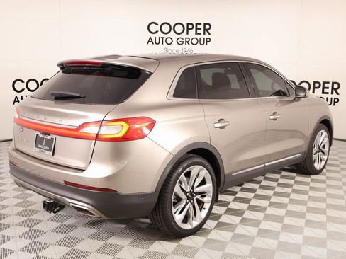 Used 2018 Lincoln MKX Reserve w/ Driver Assistance Package image 21