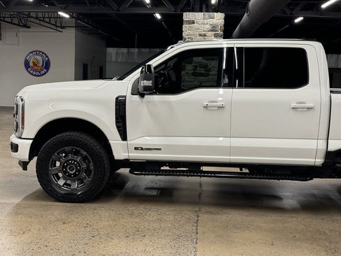 Used 2024 Ford F250 Lariat w/ Lariat Ultimate Package AWD/4WD image 5