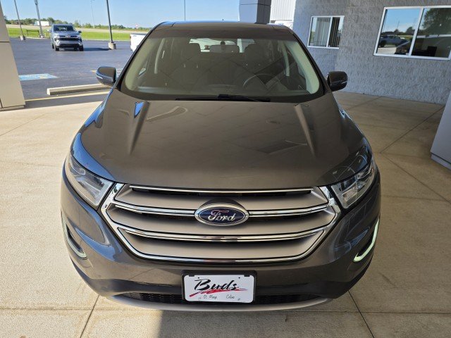 Used 2018 Ford Edge Titanium w/ Equipment Group 301A AWD/4WD image 17