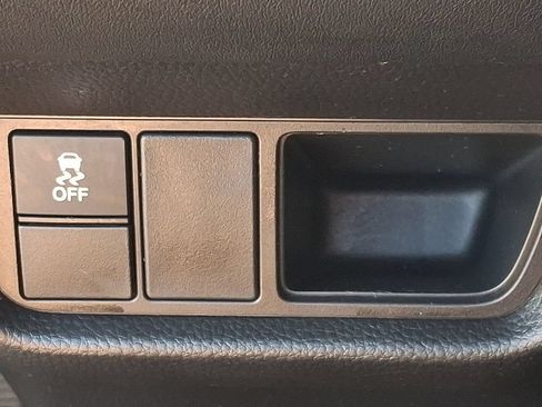 Used 2023 Honda HR-V LX image 26
