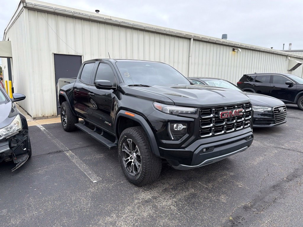 Used 2023 GMC Canyon AT4 w/ AT4 Premium Package AWD/4WD image 6