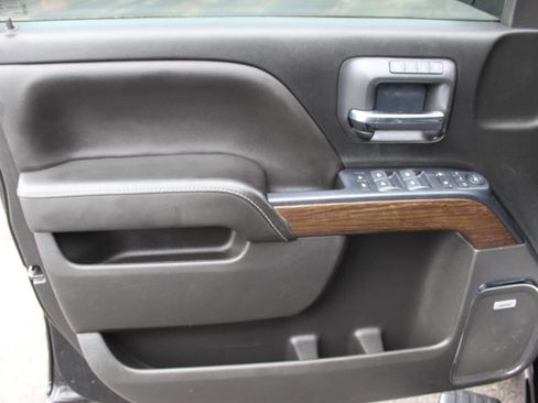 Used 2018 GMC Sierra 1500 Denali w/ Denali Ultimate Package image 17