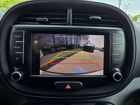 Used 2024 Kia Soul LX w/ Option Group 015 FWD image 19