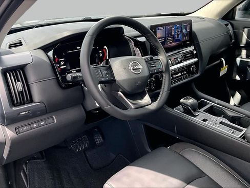 New 2026 Nissan Pathfinder SL FWD image 8
