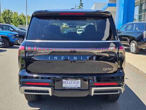 Used 2025 INFINITI QX80 Pure AWD/4WD image 4