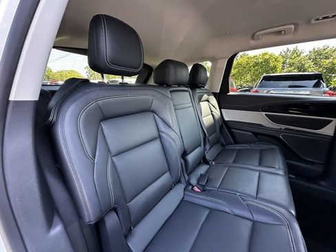 Certified 2024 Lincoln Nautilus Premier AWD/4WD image 37