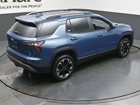 New 2026 Chevrolet Equinox LT w/ LPO, Floor Liner Package FWD image 18