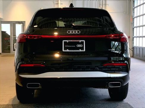 Used 2025 Audi Q5 Premium w/ Convenience Package AWD/4WD image 6