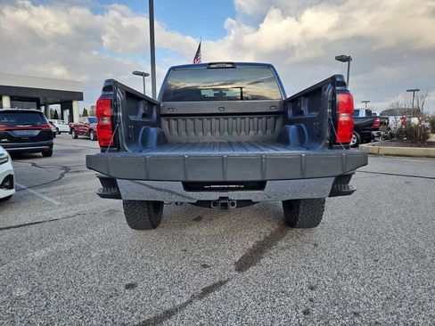 Used 2018 Chevrolet Silverado 1500 LT w/ All Star Edition image 32