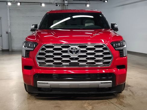 Used 2024 Toyota Sequoia Capstone AWD/4WD image 2