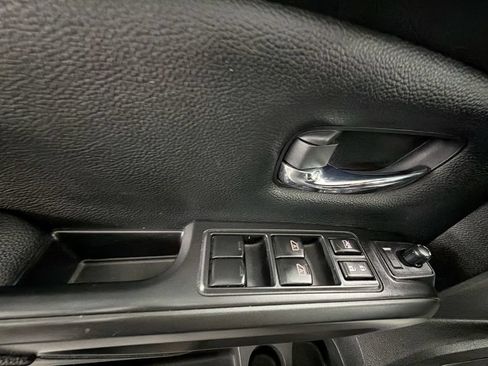 Used 2021 Nissan Titan PRO-4X w/ Pro-4x Utility Package AWD/4WD image 23