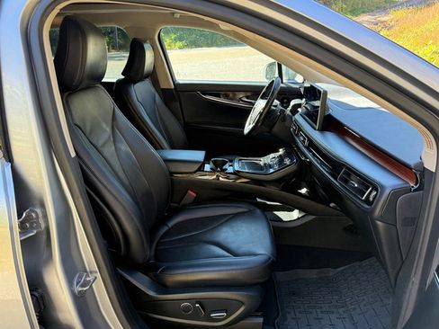 Used 2022 Lincoln Nautilus Reserve w/ Luxury Package image 24