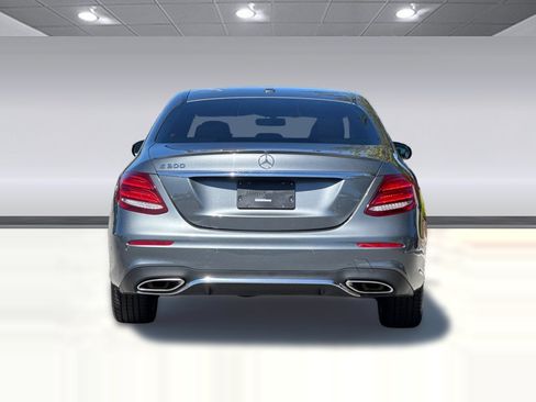 Used 2017 Mercedes-Benz E 300 image 9
