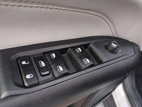 Used 2025 Jeep Compass Limited AWD/4WD image 22