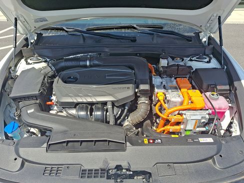 Used 2025 Hyundai Sonata SEL FWD image 27