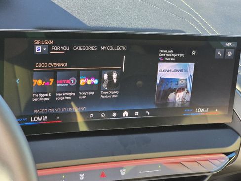 Used 2025 BMW X3 xDrive30i w/ M Sport Package image 4