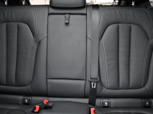 Used 2020 BMW X5 M50i w/ Executive Package image 10