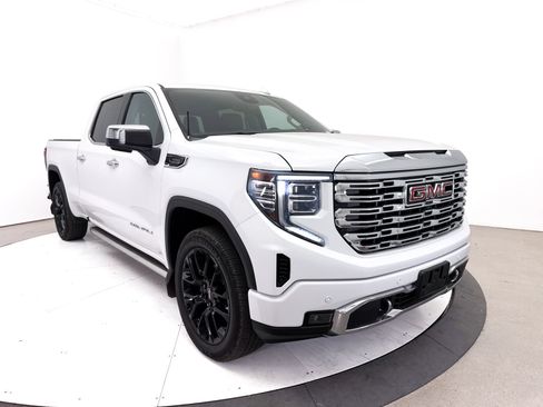 Used 2023 GMC Sierra 1500 Denali w/ Denali Reserve Package AWD/4WD image 13