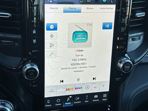 Used 2022 RAM 1500 Limited w/ Body Color Bumper Group image 22