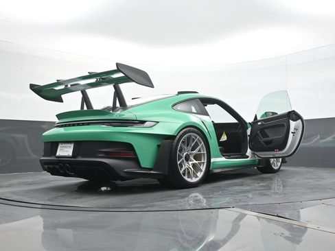 Certified 2025 Porsche 911 GT3 RS RWD image 21