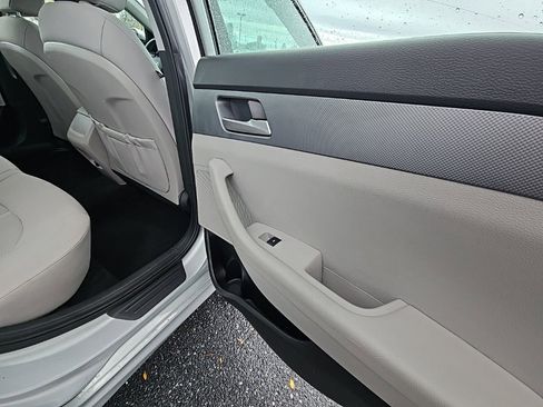 Used 2018 Hyundai Sonata SE image 43