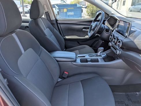 Used 2025 Nissan Sentra SV FWD image 30