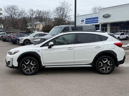 Used 2023 Subaru Crosstrek Hybrid w/ Moonroof Package w/Navigation image 8