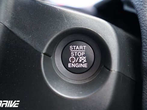 Used 2020 Jeep Compass Latitude image 27