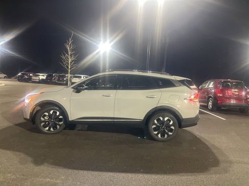 Certified 2023 Kia Sportage X-Line w/ X-Line Premium Package image 3