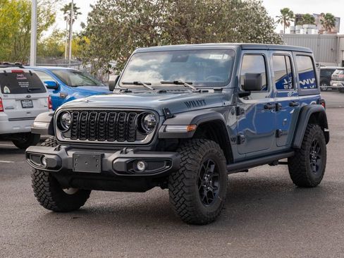 Used 2025 Jeep Wrangler Willys image 3